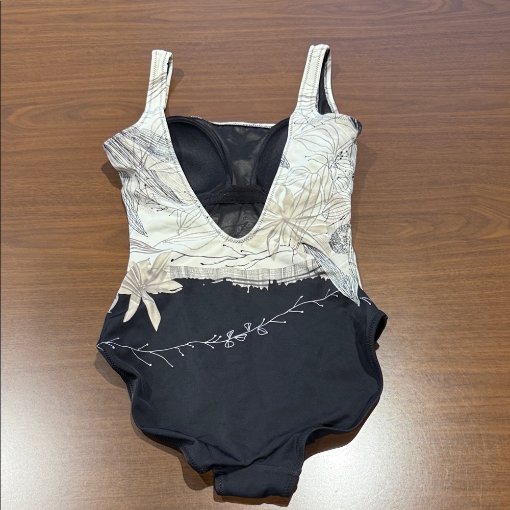 Gottex Black and Cream Floral One Piece Swimsuit - Picture 2 of 4